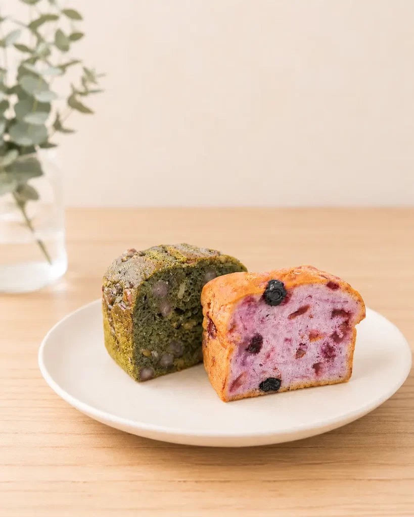Bakeshop SolSolのよもぎパンとブルーベリー【愛知・碧南市】