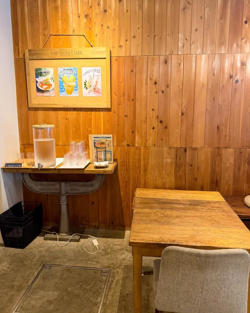 OBI HOSTEL & CAFE BAR (ホステル+フィットネス+カフェ&バー)の店内【東京・中央区 日本橋】