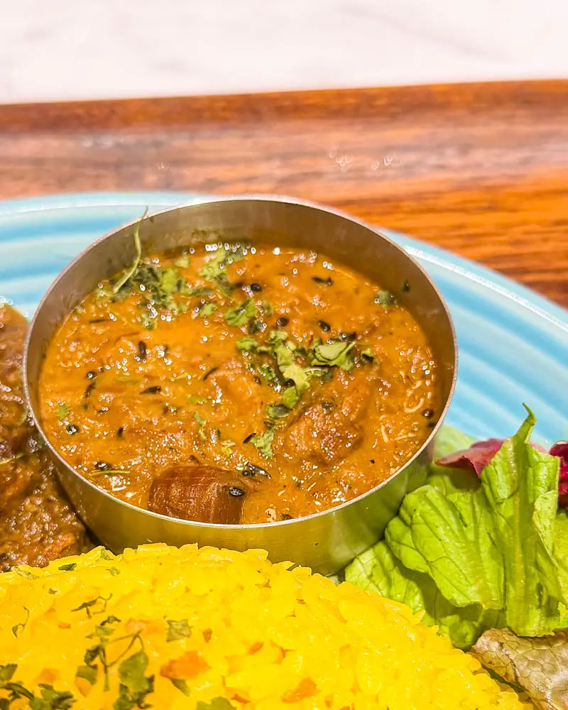 GOOD LUCK CURRY(グッドラックカリー) 府中店の帆立としめじのクリームカレー【東京・府中 ミッテン府中店】