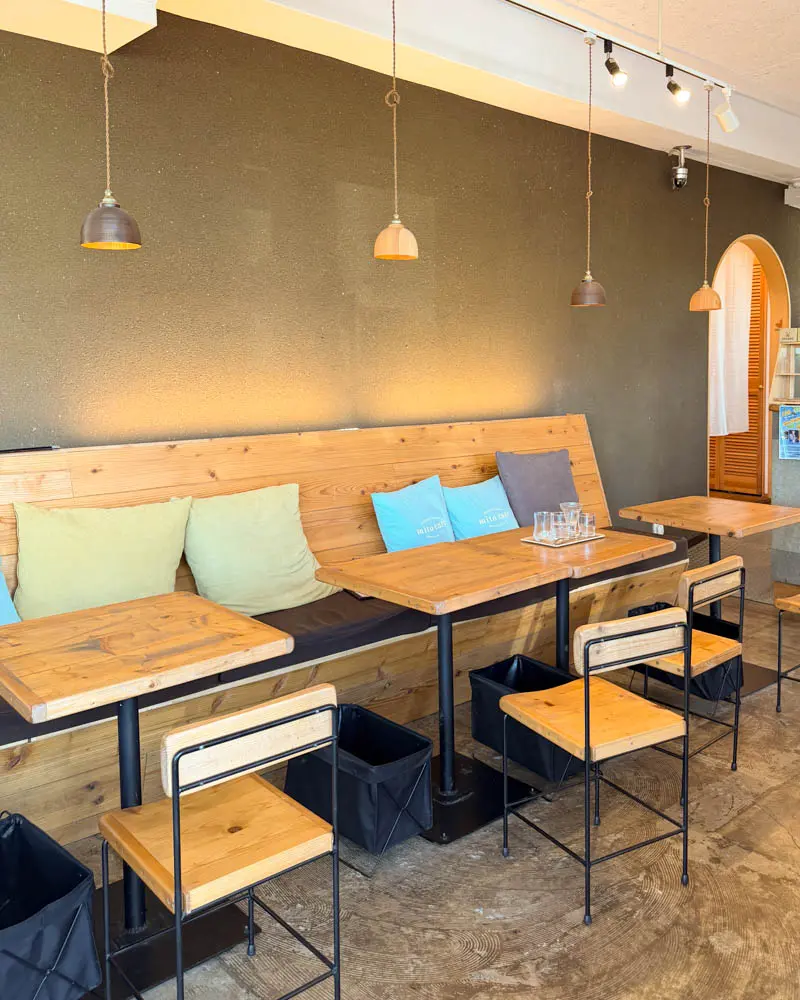 mito cafe(ミトカフェ) の店内【神奈川・三浦市 三崎口】