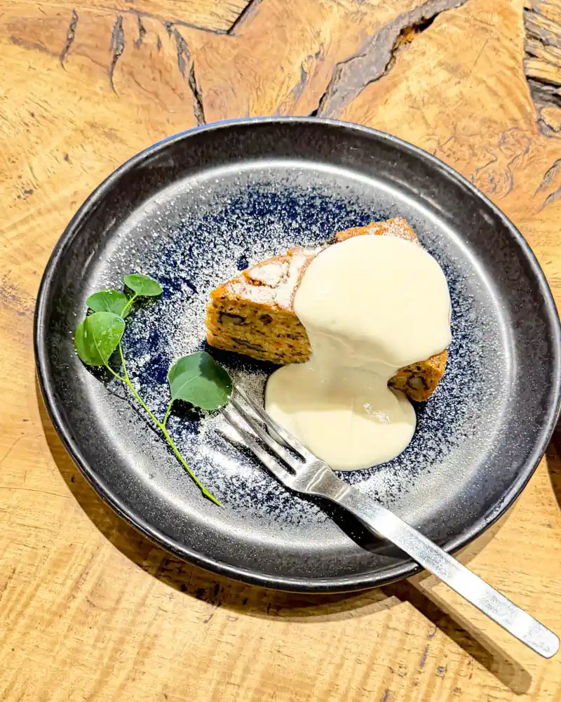 Cafe Slow(カフェスロー)のキャロットケーキ【東京・国分寺】