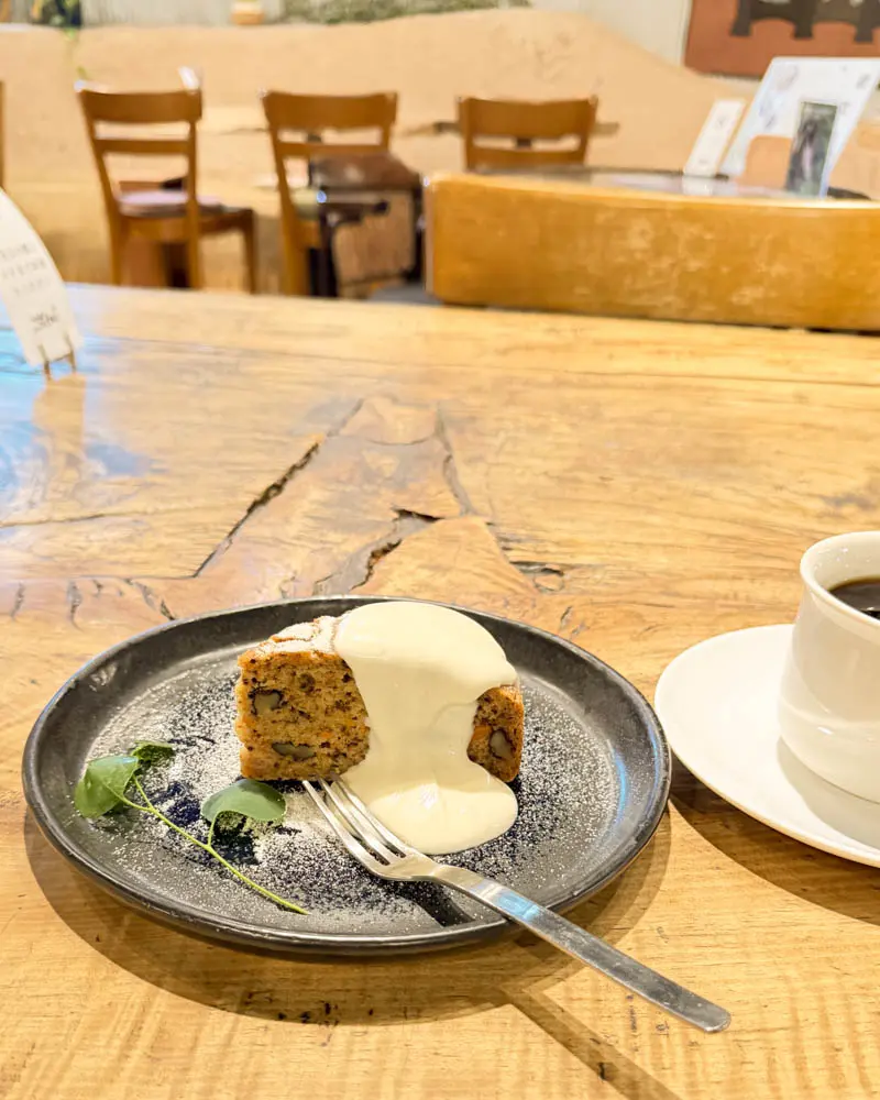 Cafe Slow(カフェスロー)のキャロットケーキ【東京・国分寺】