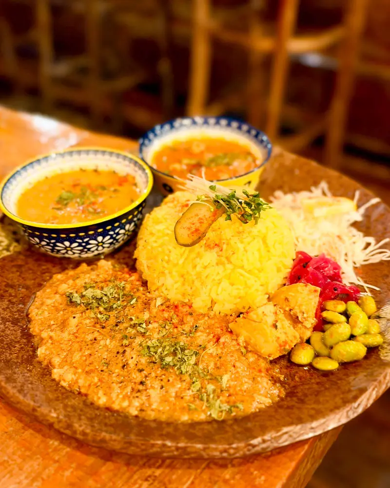 Curry&Bar Jamming(カレー&バー ジャミング)の3種盛りカレー(ケララペッパーキーマ・マスタードフィッシュ・トマトチキンマサラ)【東京・町田】