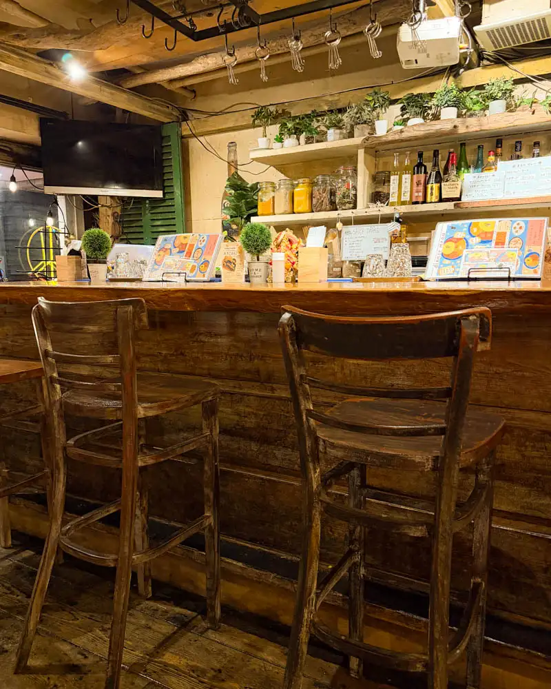 Curry&Bar Jamming(カレー&バー ジャミング)の店内【東京・町田】