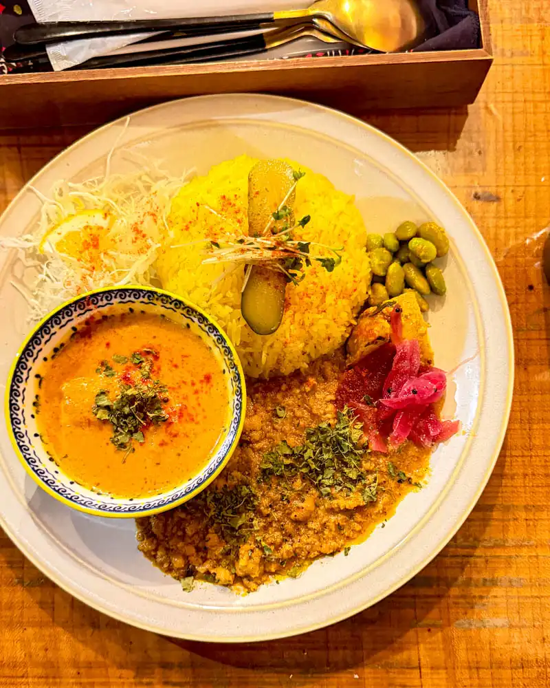 Curry&Bar Jamming(カレー&バー ジャミング)の2種盛りカレー【東京・町田】