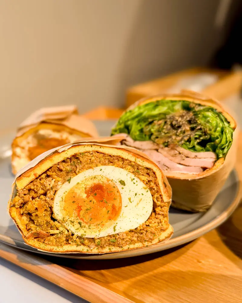 MOCMOsandwiches(モクモ・サンドイッチズ)のクラウドブレッドのサンドイッチ【東京・三鷹】